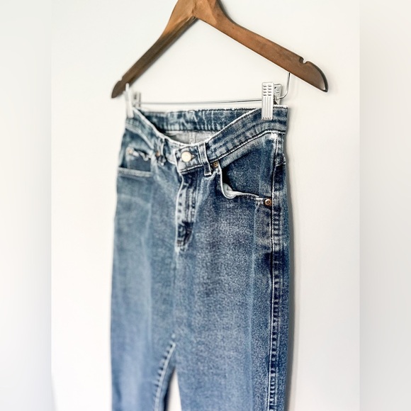 Vintage Denim - Picture 2 of 6